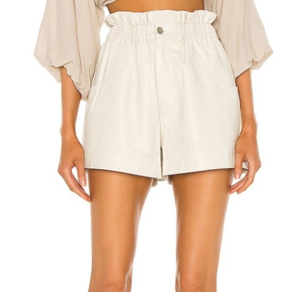 Astr Petunia Faux Leather Shorts in Sand Size M - Picture 1 of 11
